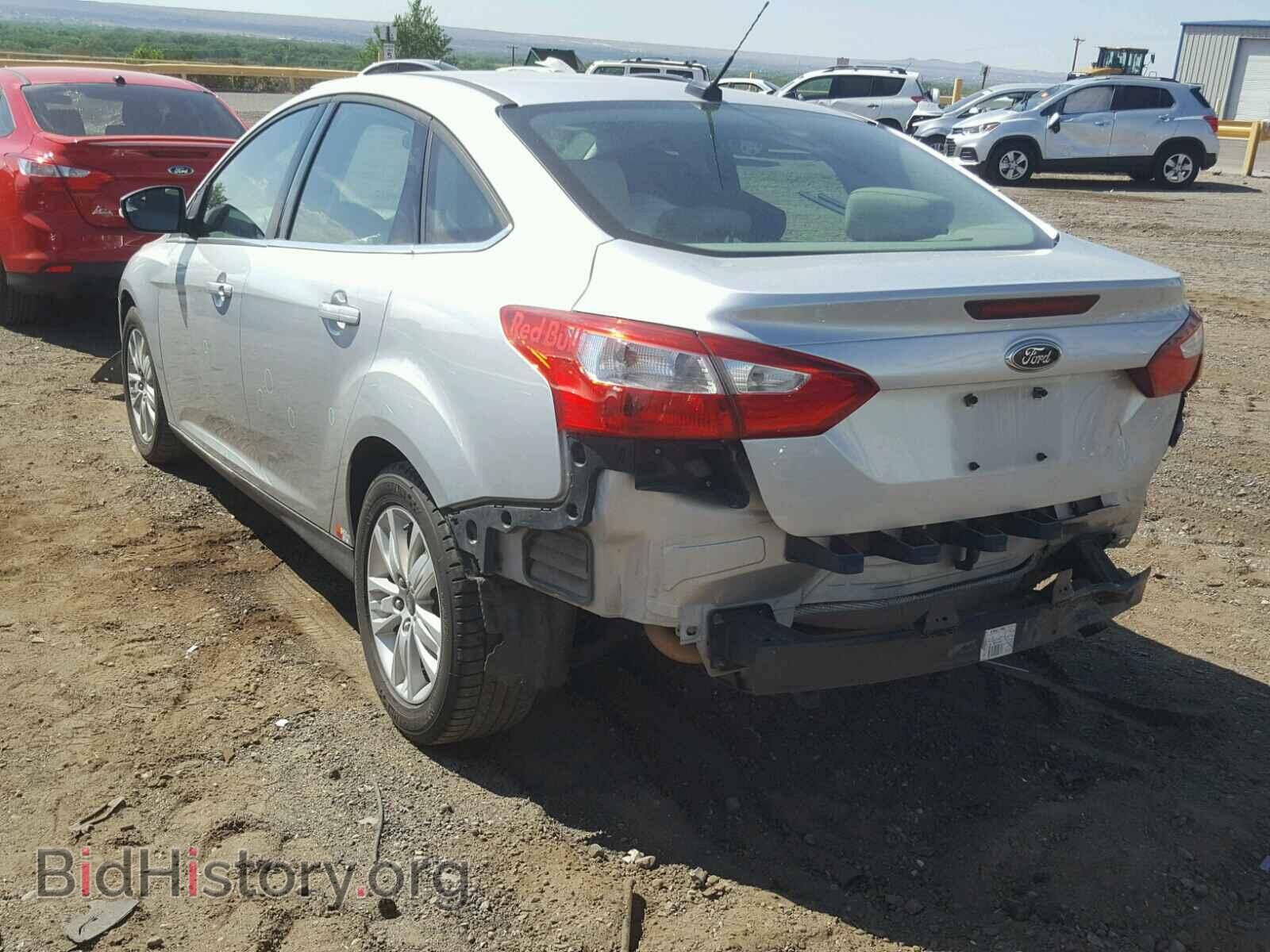 2012 Ford FOCUS (VIN 1FAHP3H27CL378931) — фото 3 из 10