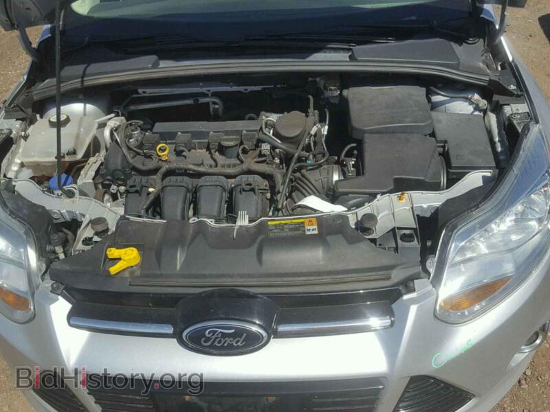 2012 Ford FOCUS (VIN 1FAHP3H27CL378931) — фото 7 из 10