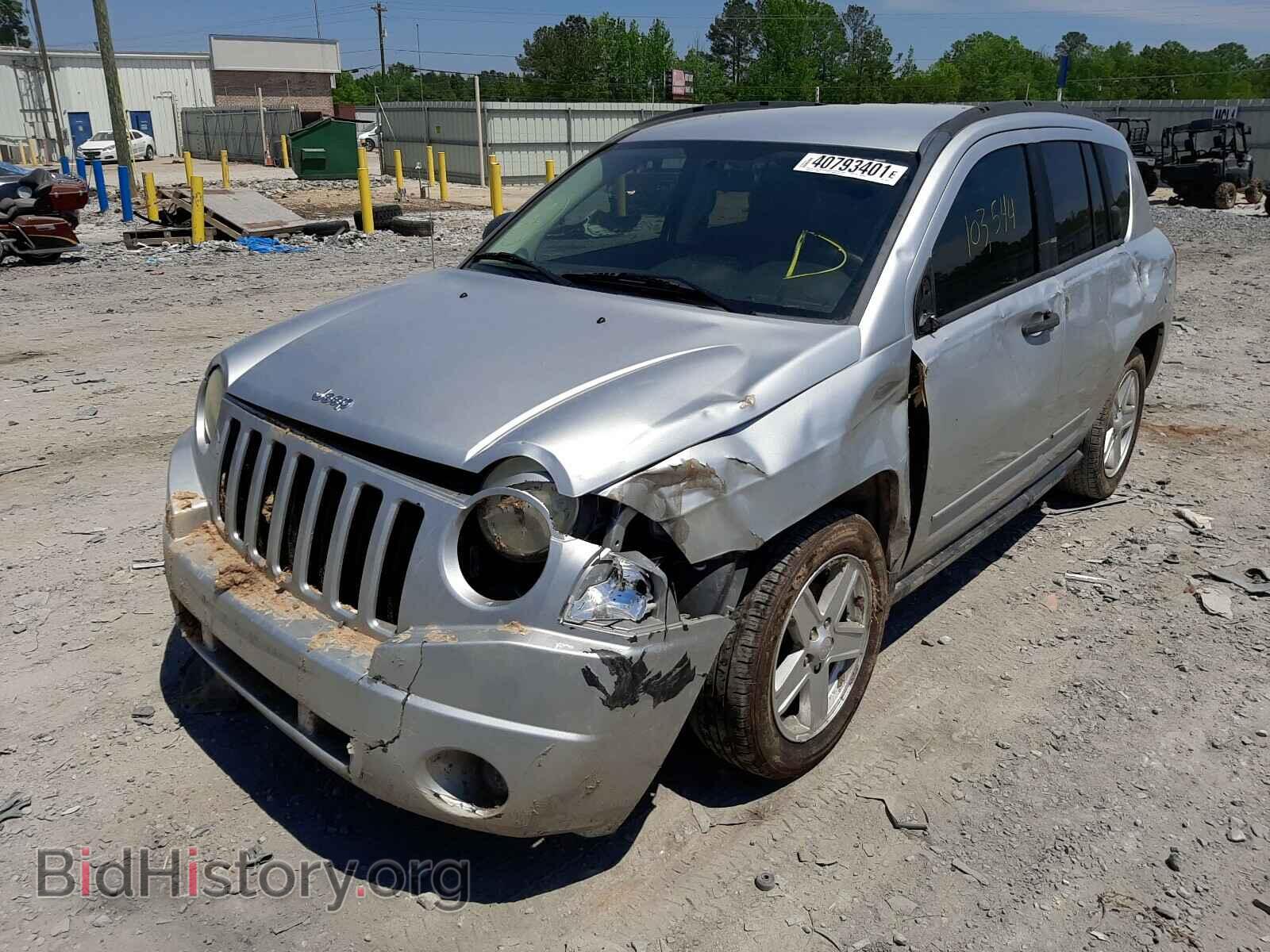 2009 JEEP COMPASS - VIN: 1J4FT47B09D102821 - Photo 2
