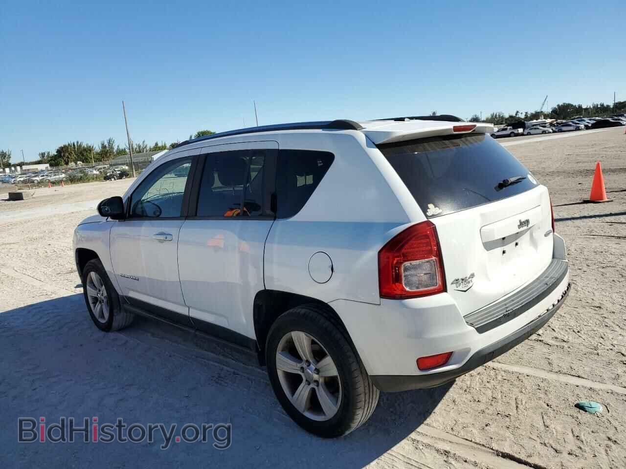 2012 JEEP COMPASS - VIN: 1C4NJDEBXCD563350 - Photo 2