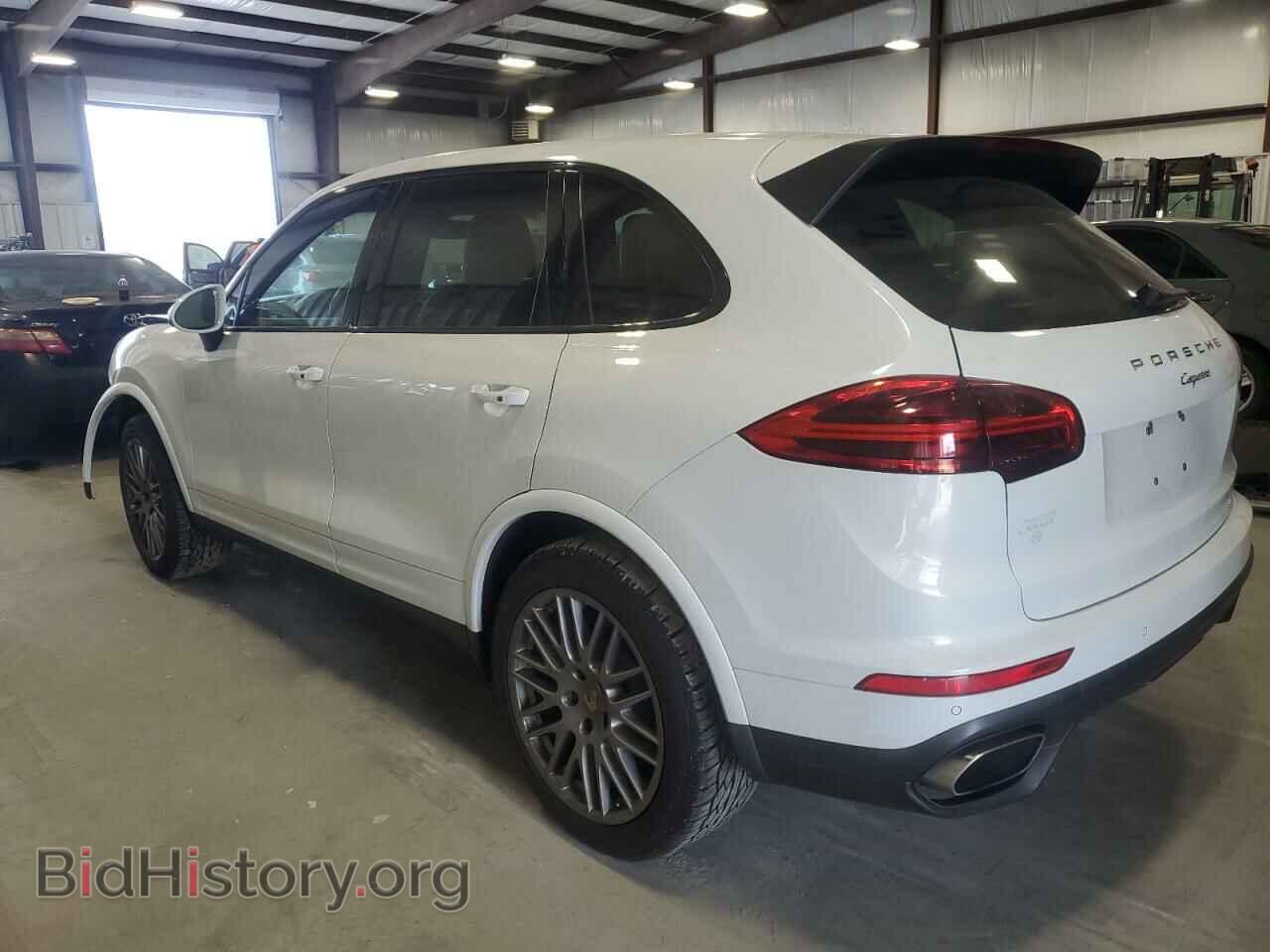 2017 PORSCHE CAYENNE - VIN: WP1AA2A29HKA83326 - Фото 2