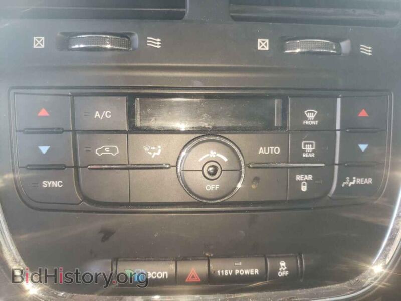 2014 Chrysler MINIVAN (VIN 2C4RC1BG1ER236376) — photo 9 of 10