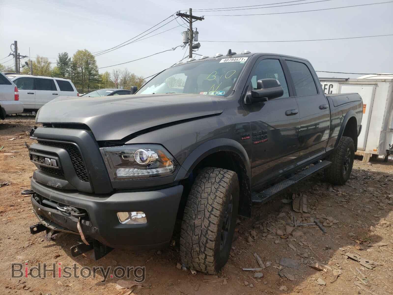 2017 RAM 2500 - VIN: 3C6TR5EJ4HG753384 - Фото 2