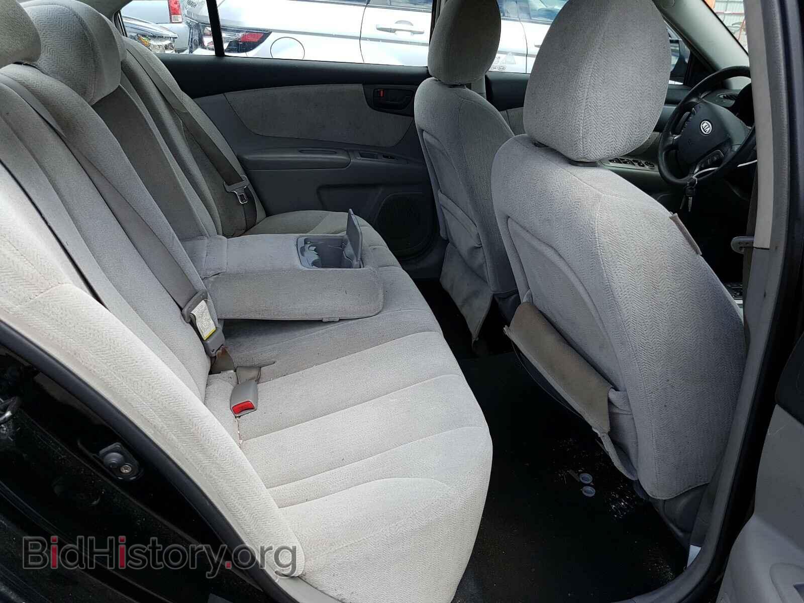 2007 KIA OPTIMA - VIN: KNAGE123775119817 - Photo 6
