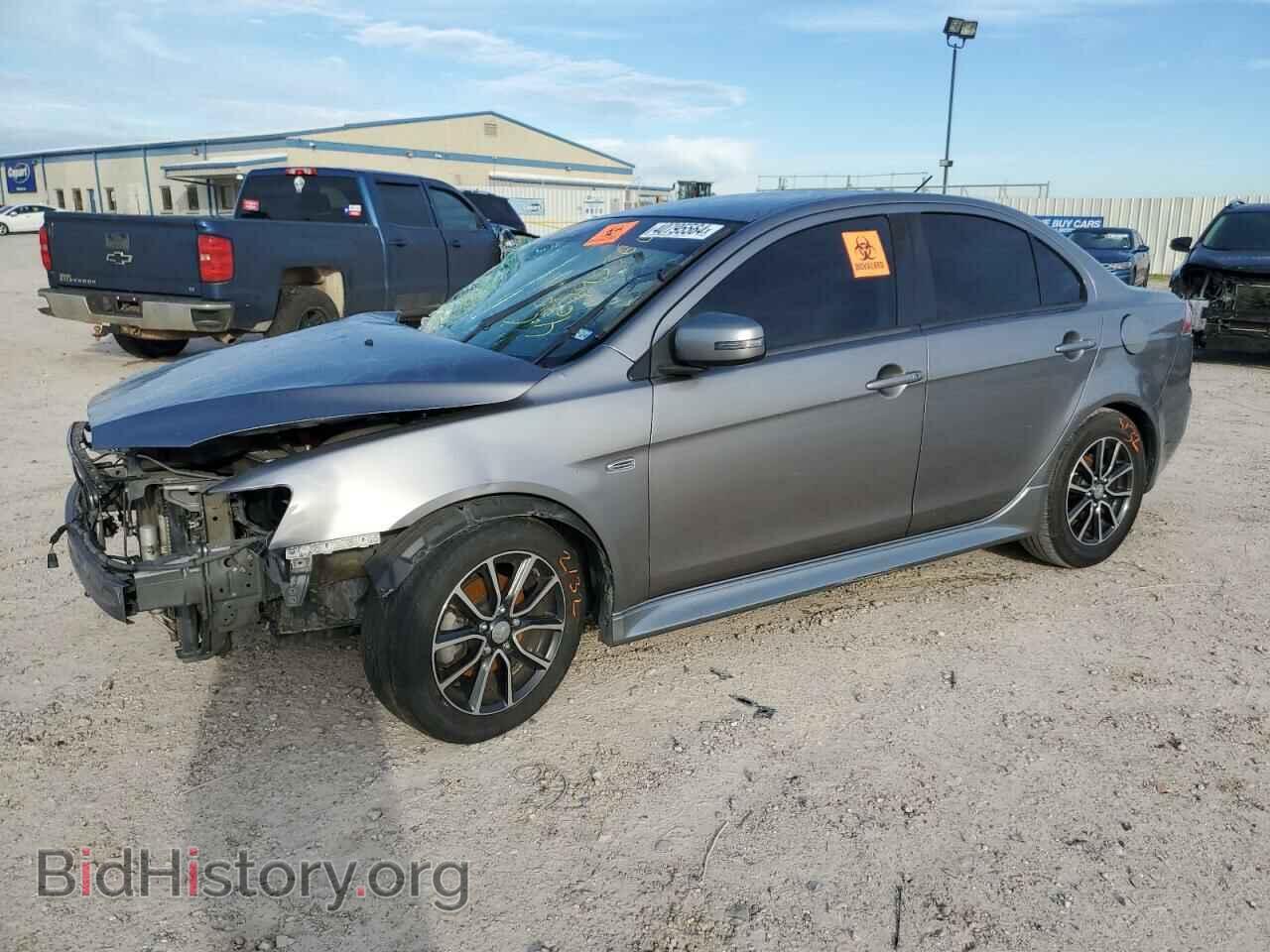 Photo JA32U2FU4HU007569 - MITSUBISHI LANCER 2017