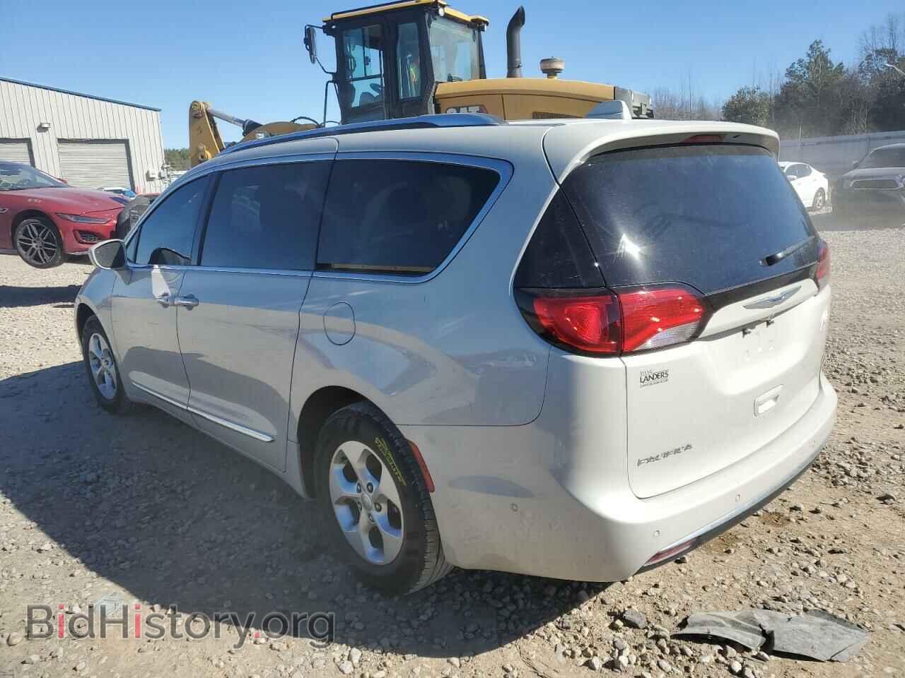 2017 CHRYSLER PACIFICA - VIN: 2C4RC1EG3HR756854 - Photo 2