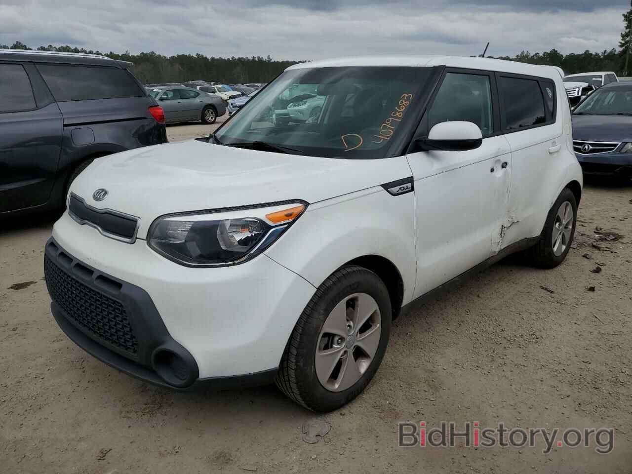 Report KNDJN2A26G7331698 KIA SOUL 2016 WHITE GAS - price and damage history