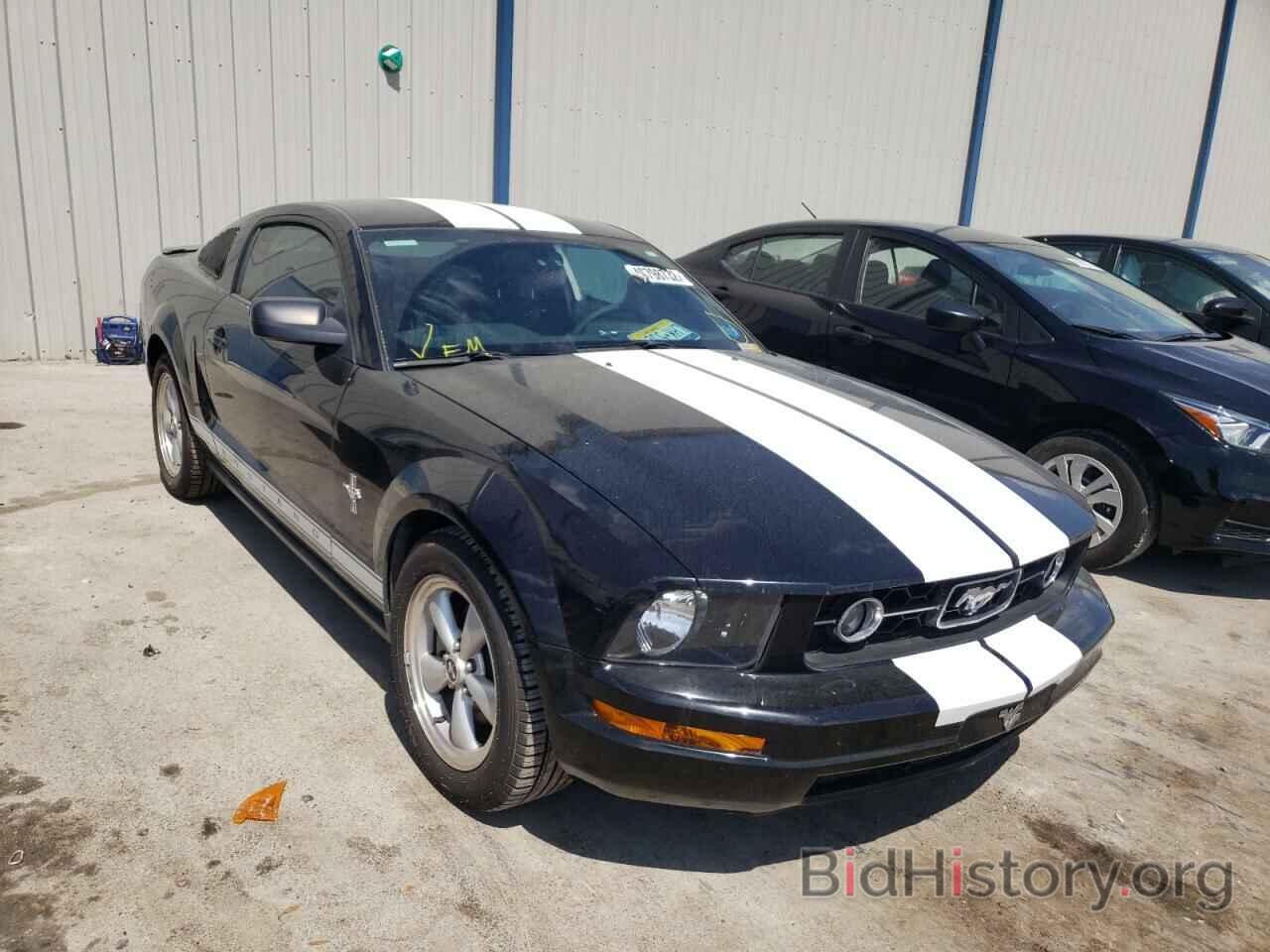 Photo 1ZVFT80N375322234 - FORD MUSTANG 2007