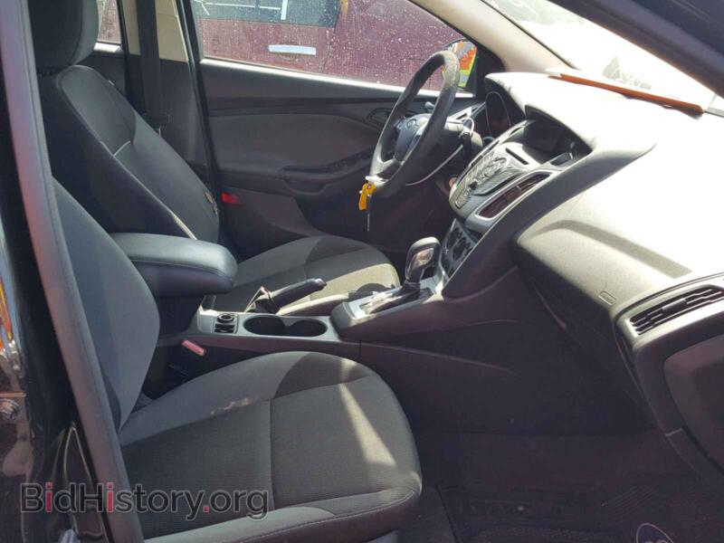 2012 Ford FOCUS (VIN 1FAHP3K23CL394777) — фото 5 из 10