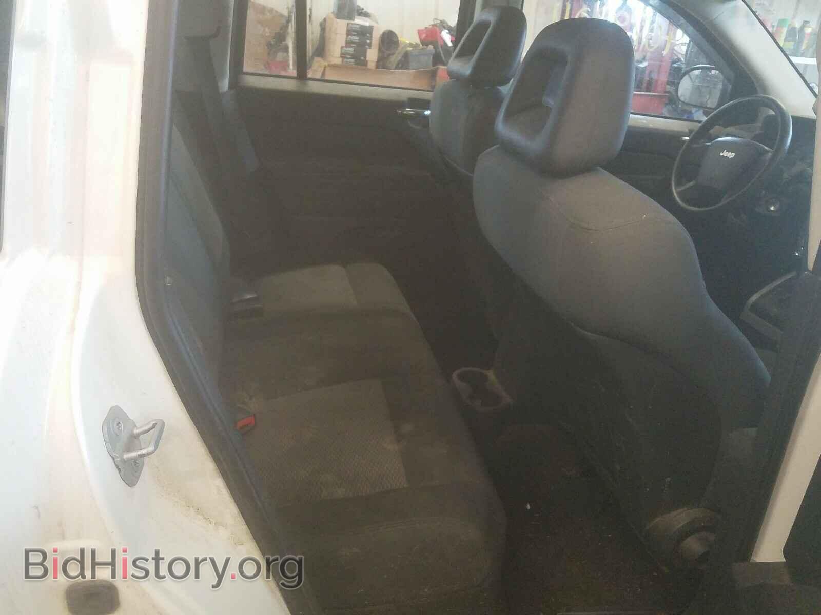2008 JEEP COMPASS - VIN: 1J8FF47W98D704513 - Photo 6