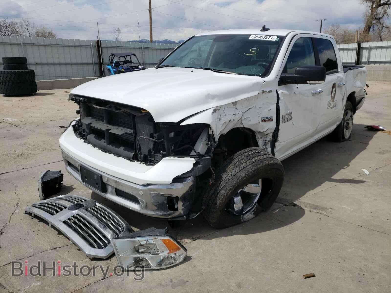2017 RAM 1500 - VIN: 3C6RR7LT8HG735576 - Photo 2