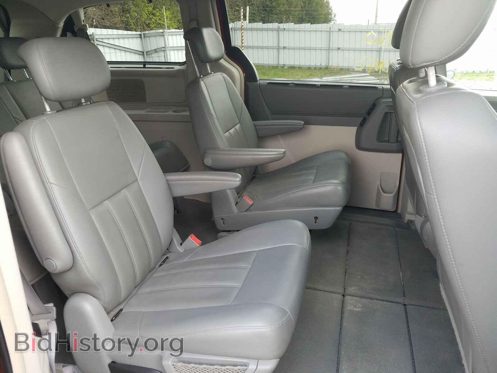 2008 CHRYSLER MINIVAN - VIN: 2A8HR54PX8R718050 - Фото 6