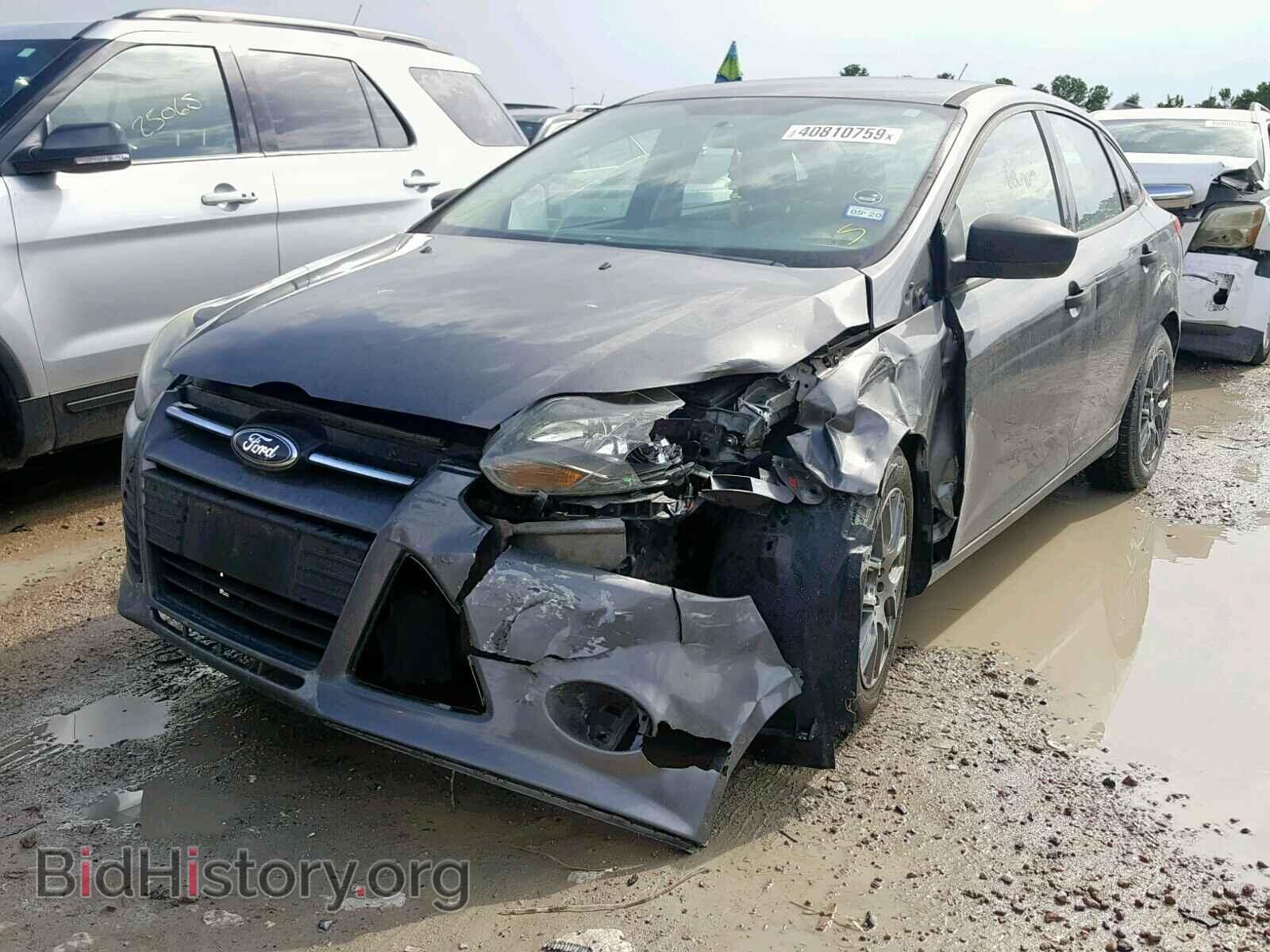 2013 FORD FOCUS - VIN: 1FADP3E28DL243672 - Фото 2