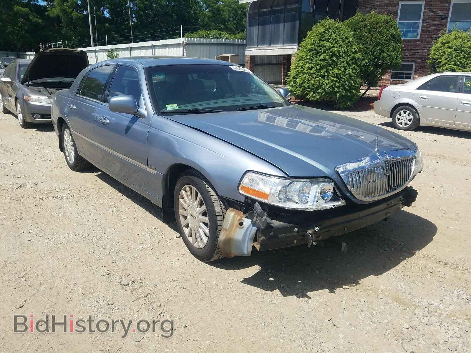 Фотография 1LNHM83W94Y688525 - LINCOLN TOWNCAR 2004