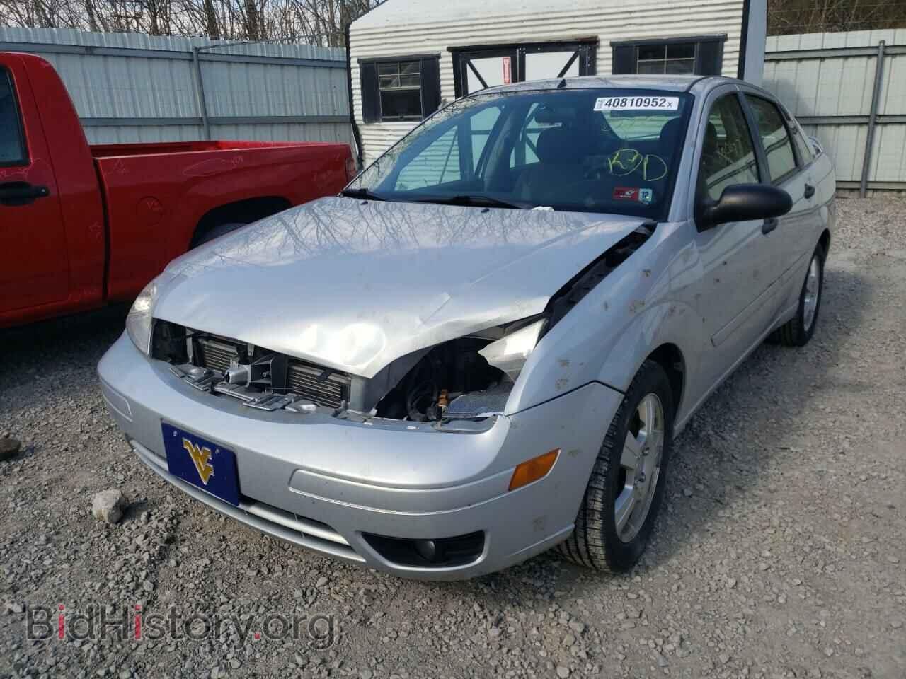 2007 FORD FOCUS - VIN: 1FAFP34N57W362805 - Фото 2