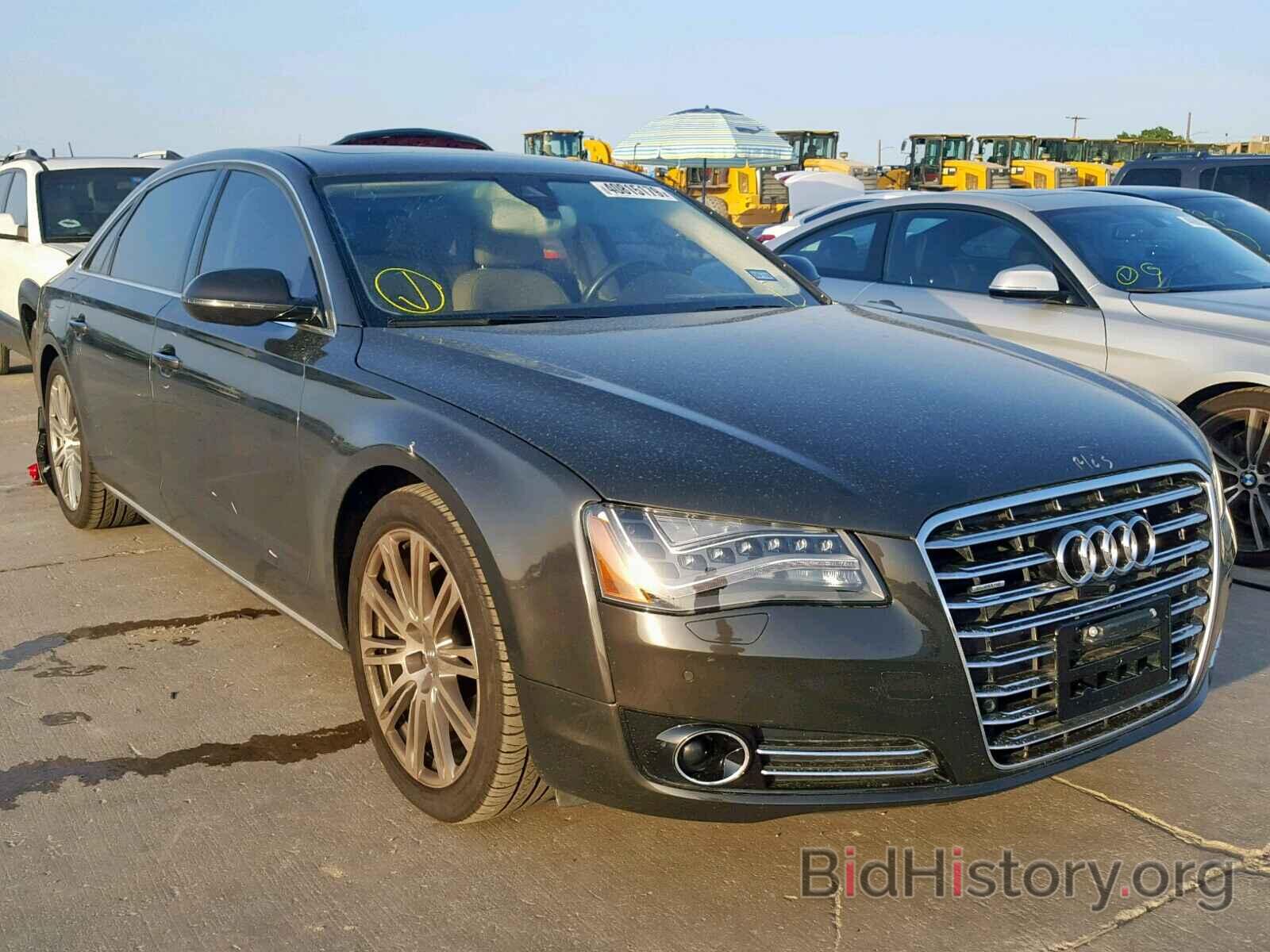 Фотография WAURGAFD3EN002402 - AUDI A8 2014