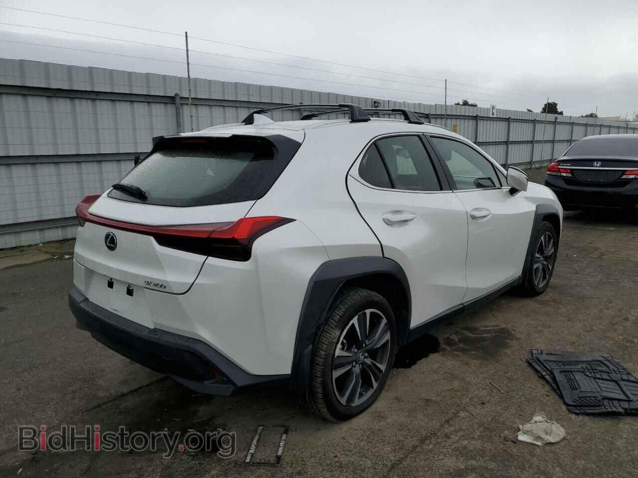 2019 LEXUS UX 200 - VIN: JTHY3JBH4K2012600 - Фото 3