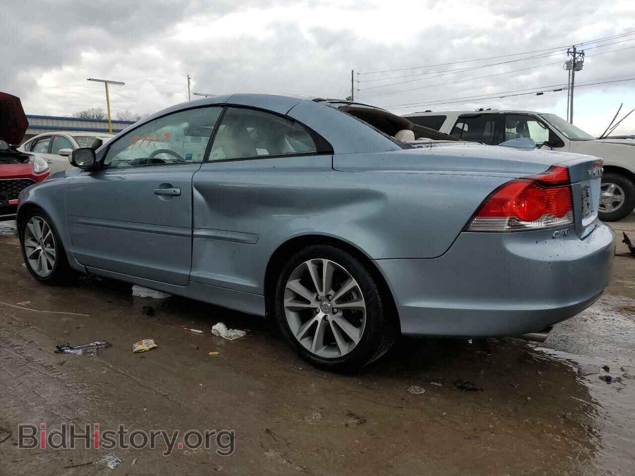 2010 VOLVO C70 - VIN: YV1672MC4AJ093634 - Фото 2