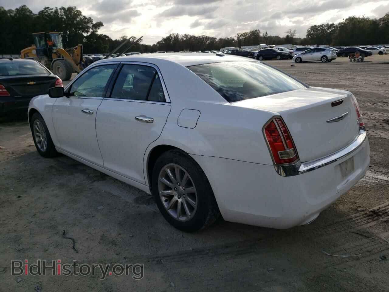 2014 CHRYSLER 300 - VIN: 2C3CCAET5EH118226 - Фото 2