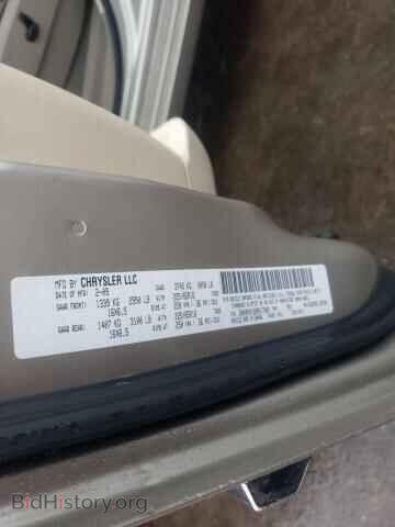 2009 CHRYSLER MINIVAN - VIN: 2A8HR54189R617909 - Фото 10