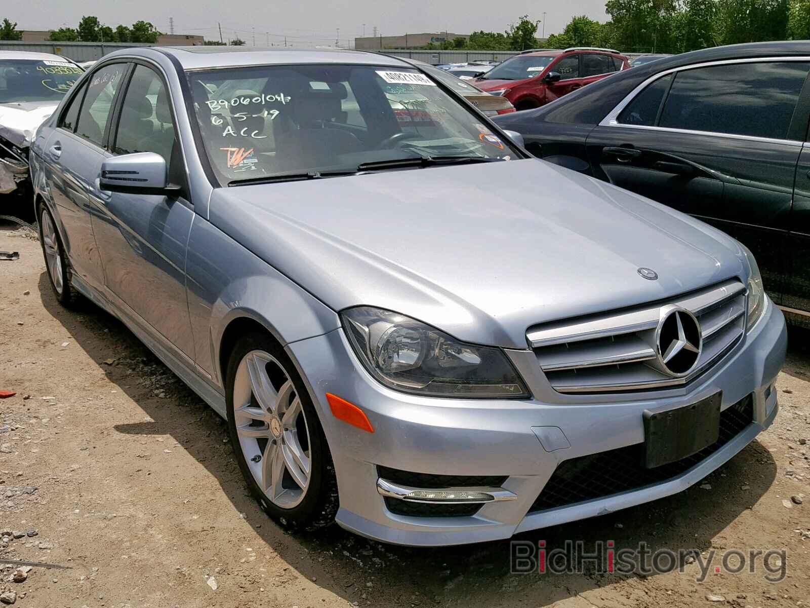 Photo WDDGF4HB2DR251023 - MERCEDES-BENZ C 250 2013