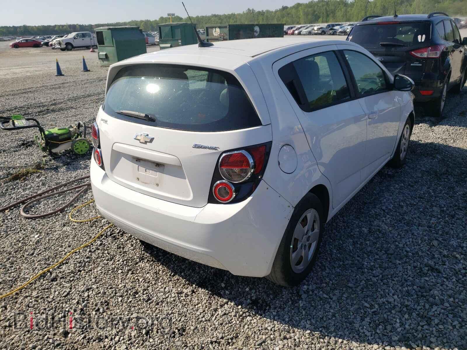 2014 CHEVROLET SONIC - VIN: 1G1JA6SH0E4197140 - Фото 4