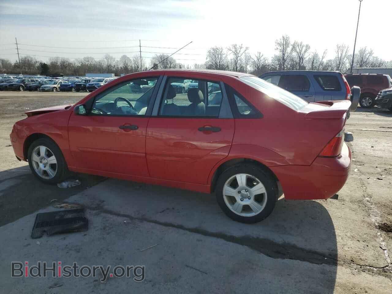 2007 FORD FOCUS - VIN: 1FAFP34N47W252196 - Фото 2