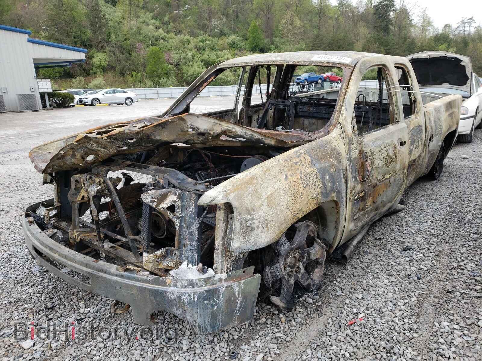 2011 GMC SIERRA - VIN: 1GTR2UEA8BZ244231 - Фото 2