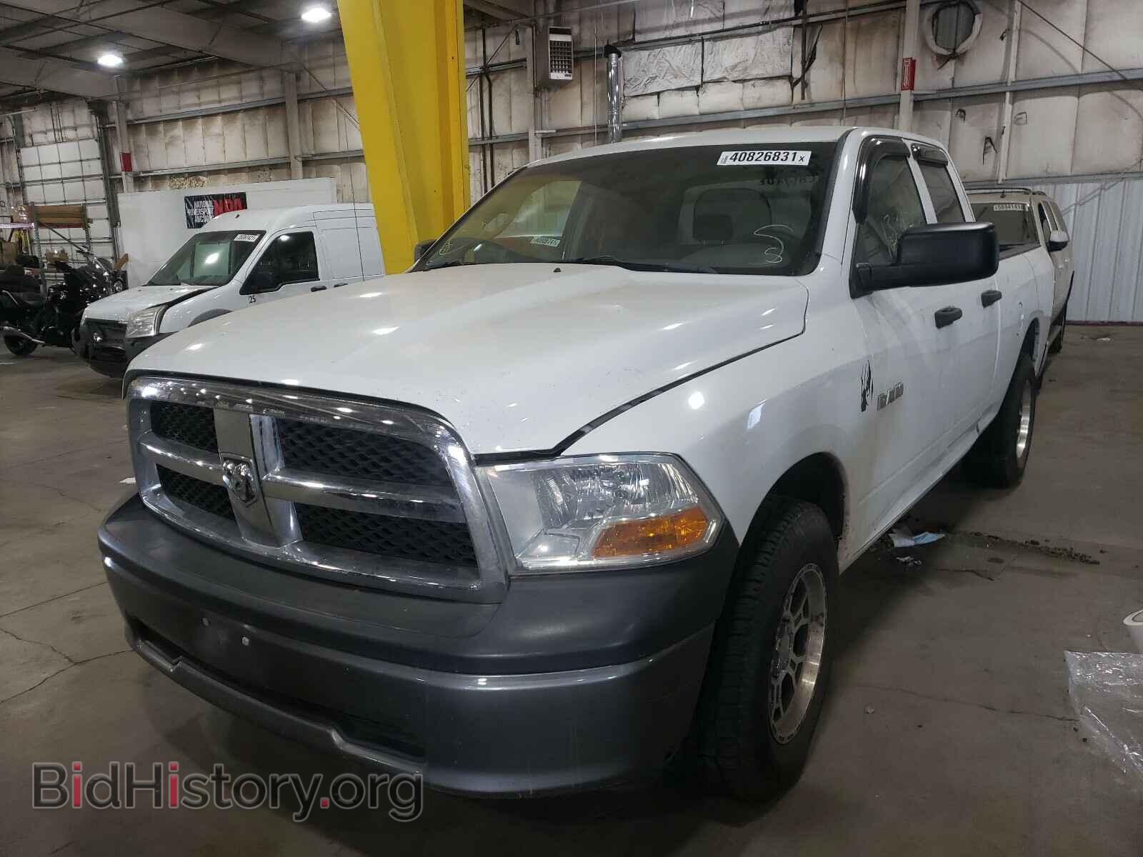 2010 DODGE RAM 1500 - VIN: 1D7RB1GPXAS199659 - Фото 2