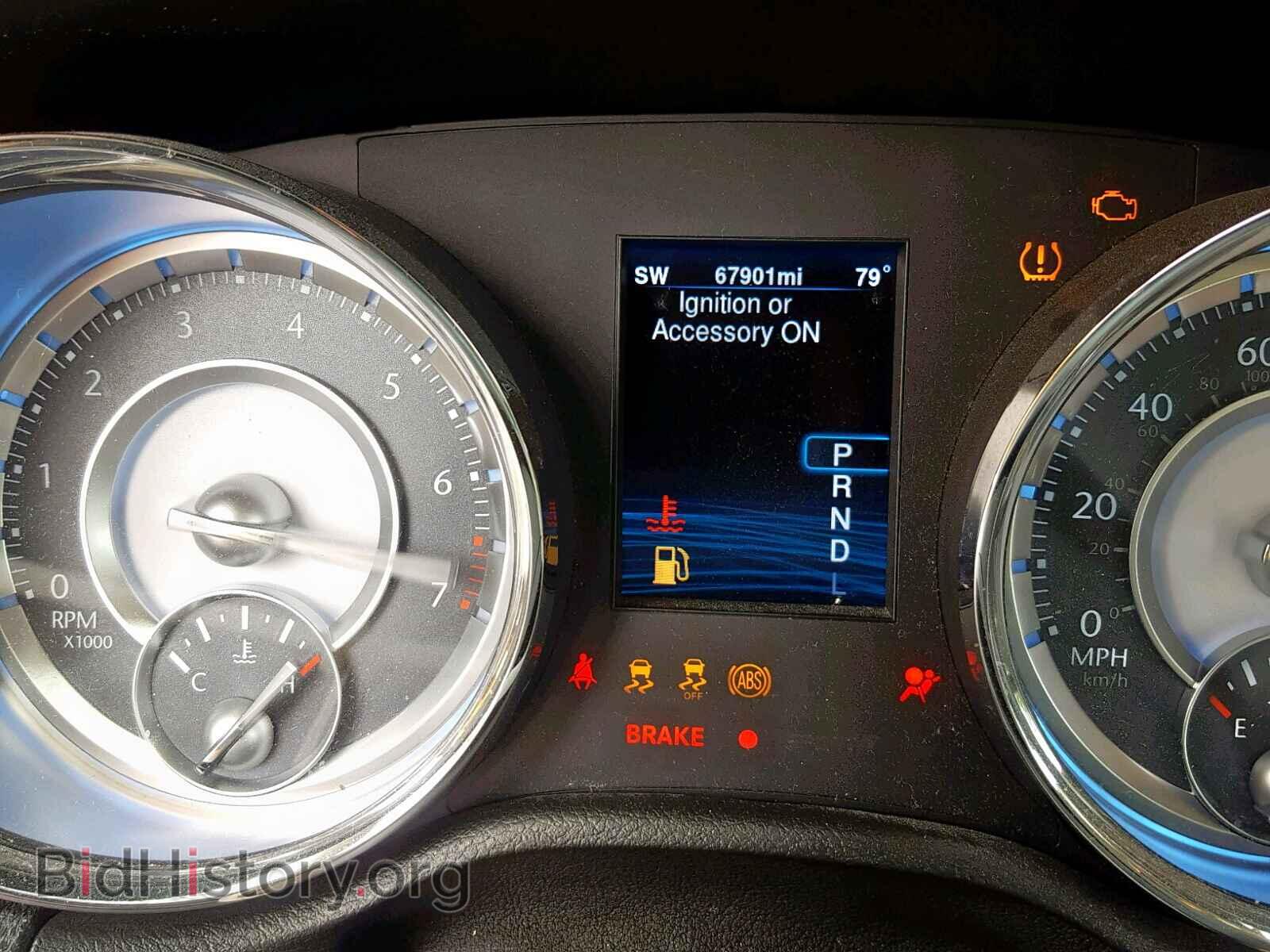 2014 CHRYSLER 300 - VIN: 2C3CCAAG5EH228752 - Фото 8