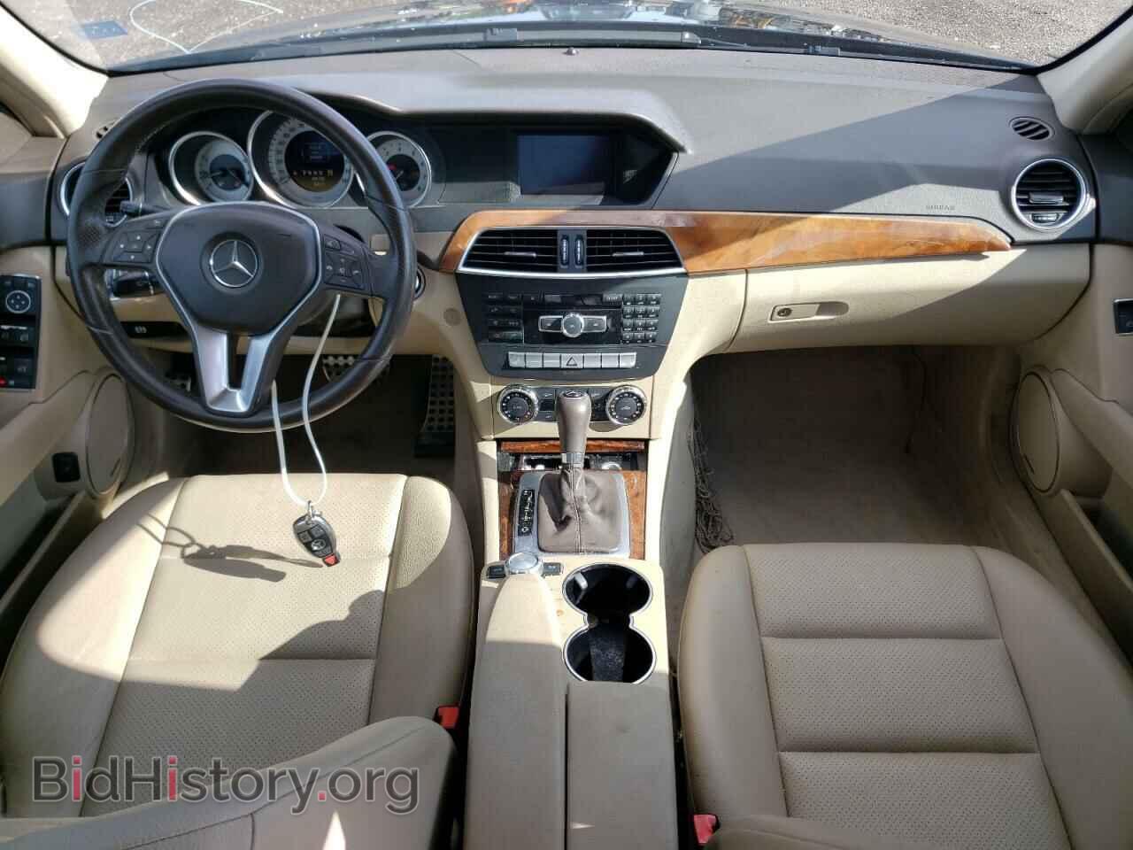 2012 MERCEDES-BENZ C-CLASS - VIN: WDDGF4HB8CA626930 - Фото 9