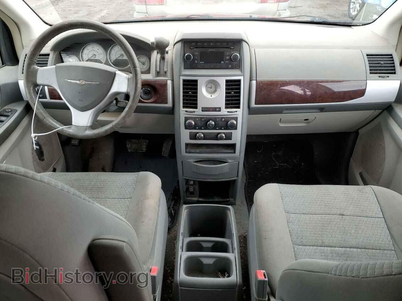 2010 CHRYSLER MINIVAN - VIN: 2A4RR5D10AR109511 - Фото 8
