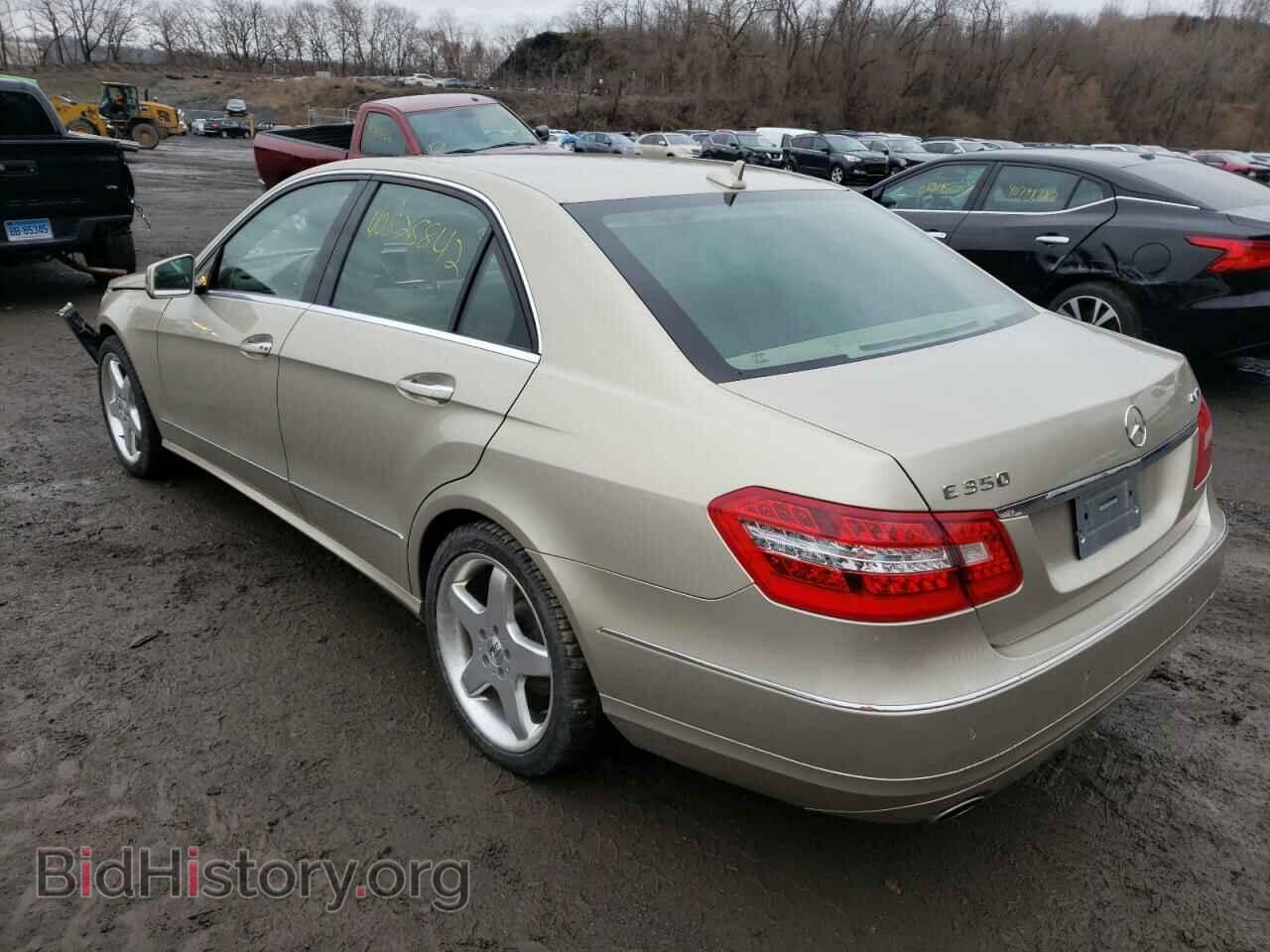 2011 MERCEDES-BENZ E-CLASS - VIN: WDDHF8HB8BA299391 - Фото 3