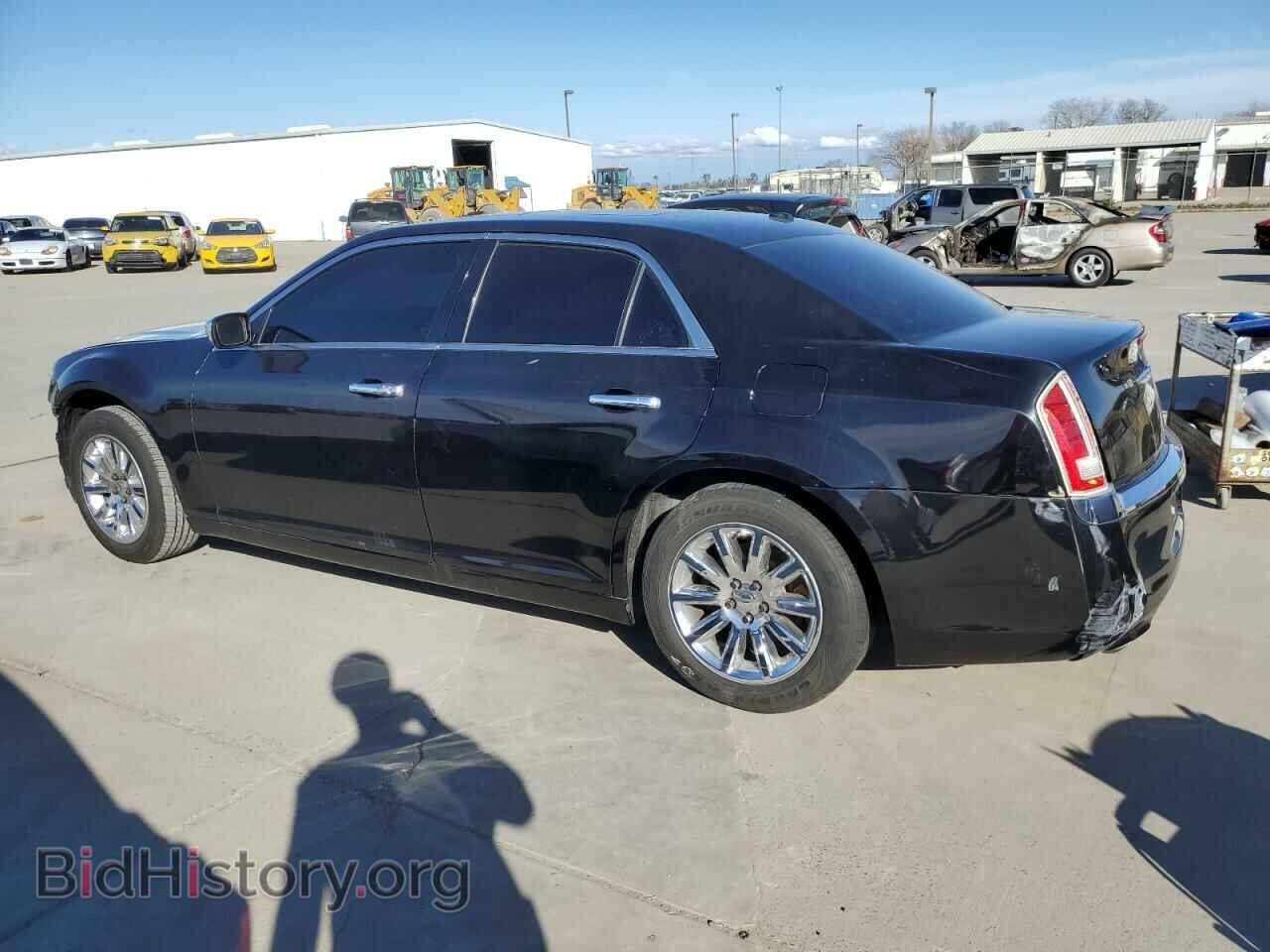 2011 CHRYSLER 300 - VIN: 2C3CA6CT2BH564559 - Фото 2