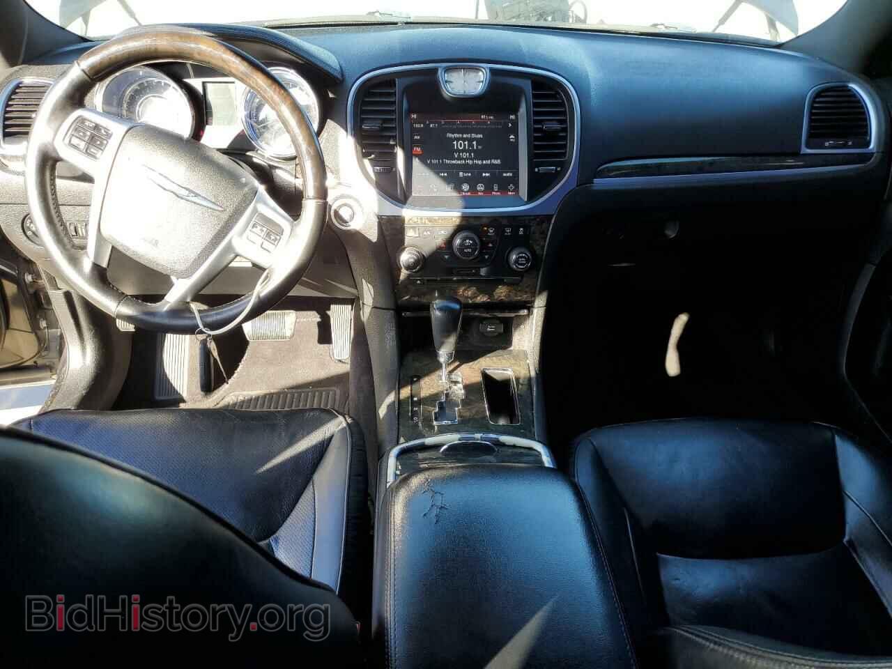 2011 CHRYSLER 300 - VIN: 2C3CA6CT2BH564559 - Фото 8