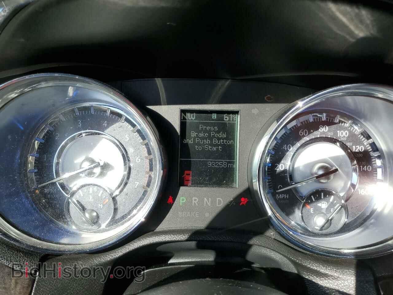 2011 CHRYSLER 300 - VIN: 2C3CA6CT2BH564559 - Фото 9