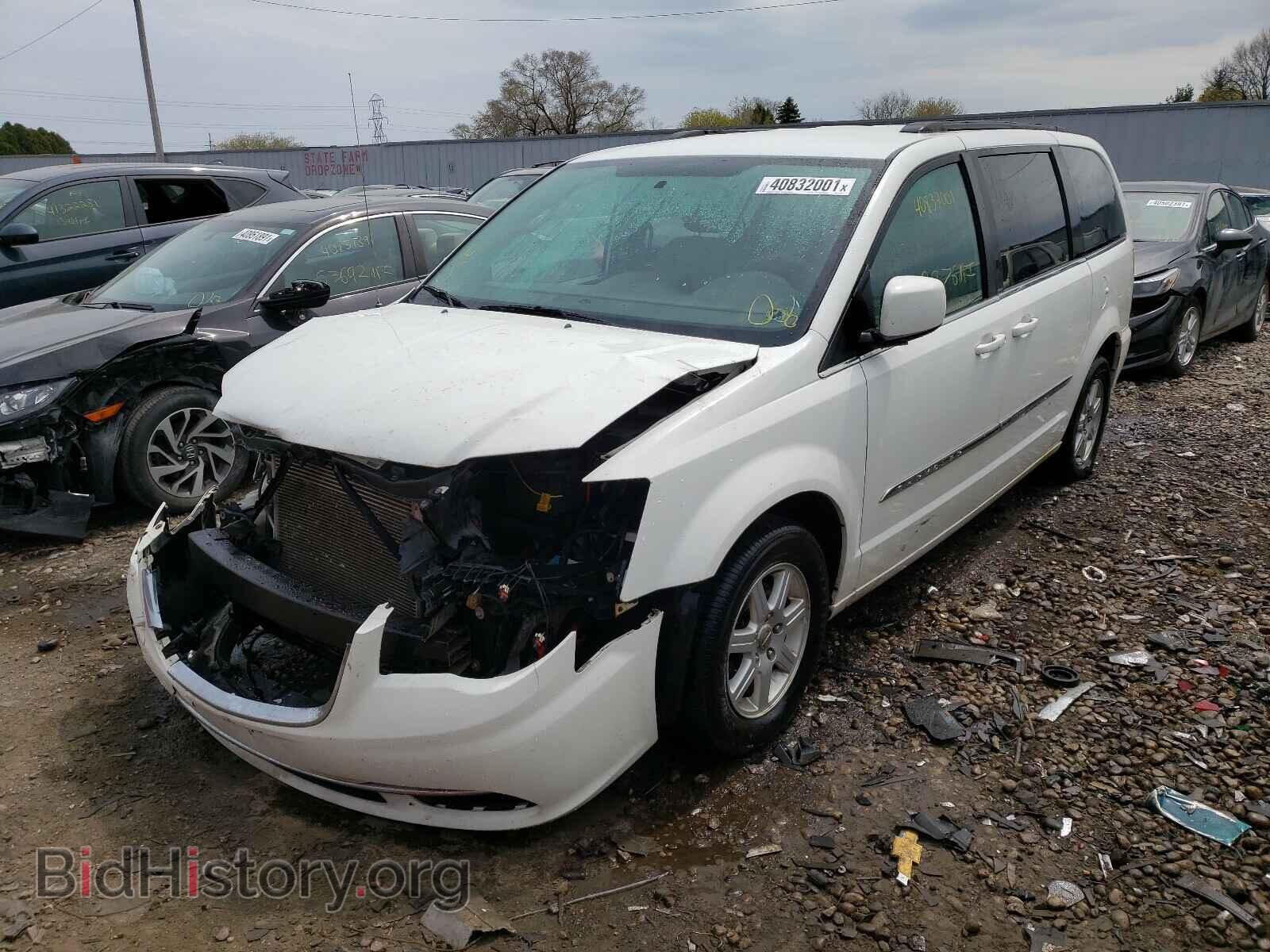 2012 CHRYSLER MINIVAN - VIN: 2C4RC1BG4CR215390 - Photo 2