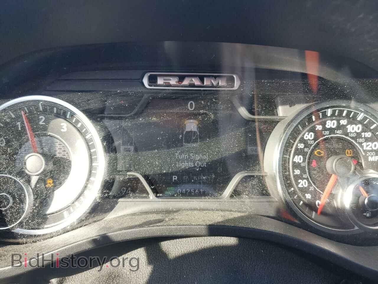2019 RAM 1500 - VIN: 1C6SRFFT2KN711229 - Фото 9