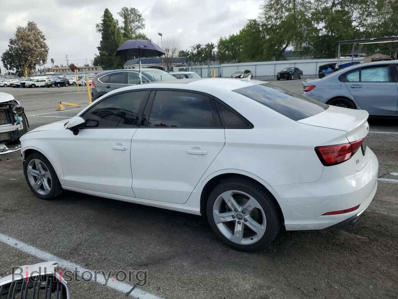 2018 AUDI A3 - VIN: WAUAUGFFXJ1013389 - Фото 2
