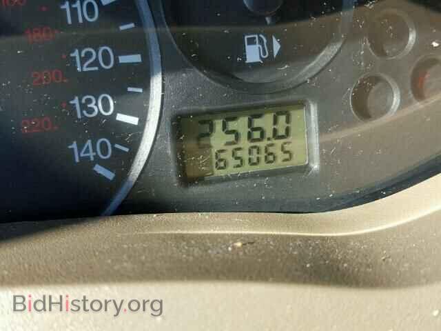 2005 FORD FOCUS - VIN: 1FAFP34N85W166094 - Фото 8