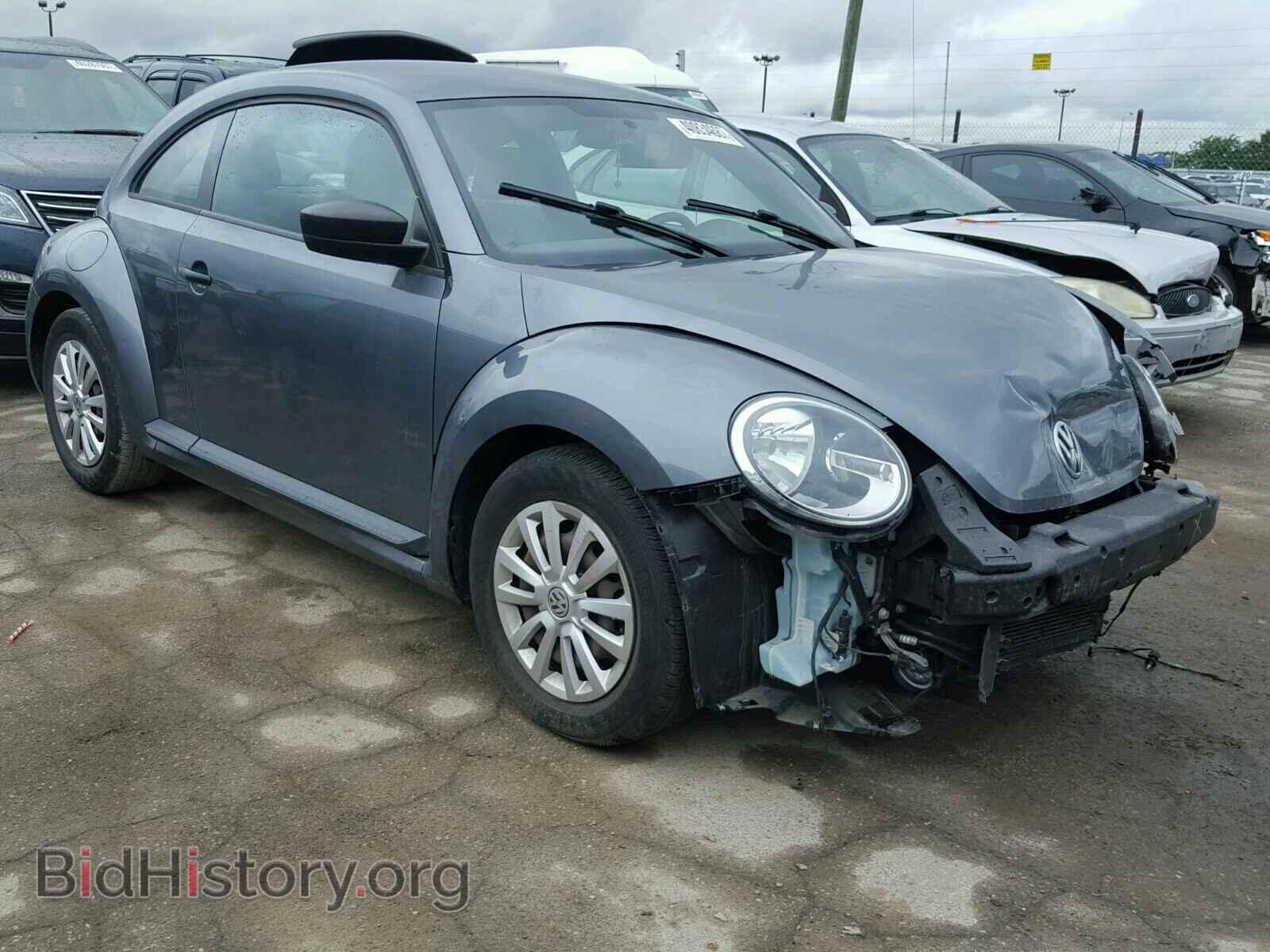 Фотография 3VWFP7AT6CM623015 - VOLKSWAGEN BEETLE 2012