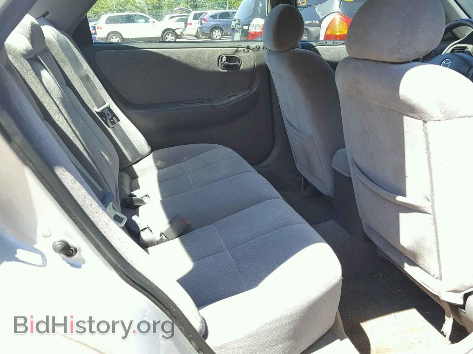 2000 MAZDA 626 - VIN: 1YVGF22C3Y5106094 - Фото 6