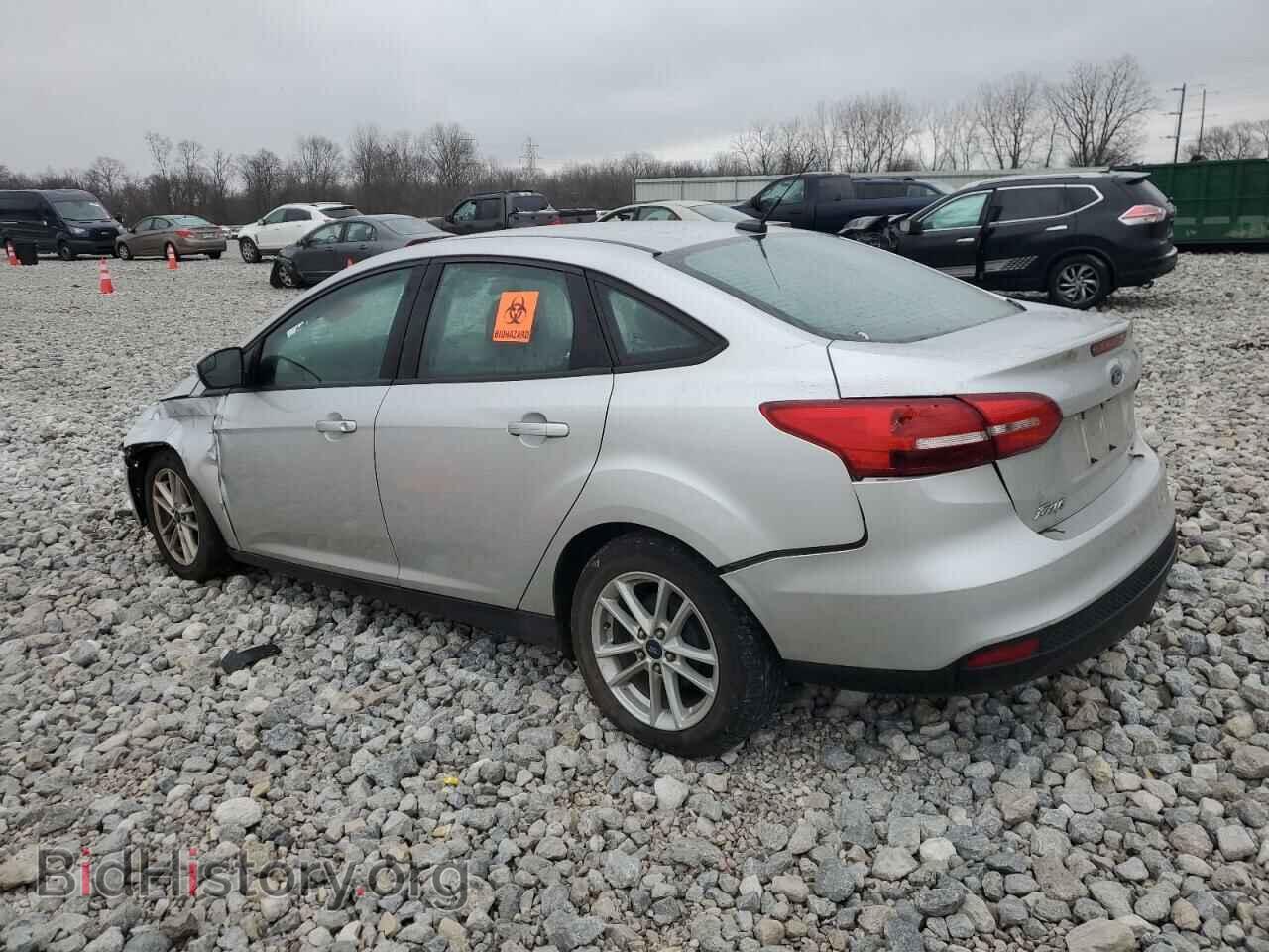 2018 FORD FOCUS - VIN: 1FADP3F22JL257612 - Фото 2