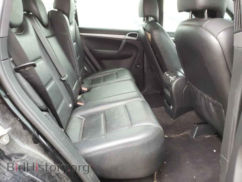 2010 Porsche CAYENNE (VIN WP1AB2AP8ALA50634) — photo 11 of 13