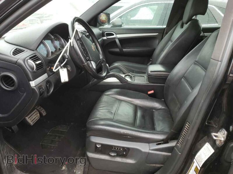 2010 Porsche CAYENNE (VIN WP1AB2AP8ALA50634) — photo 7 of 13
