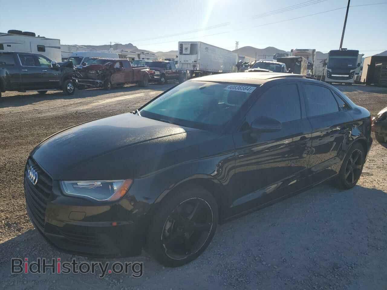 Фотография WAUA7GFF7G1118410 - AUDI A3 2016
