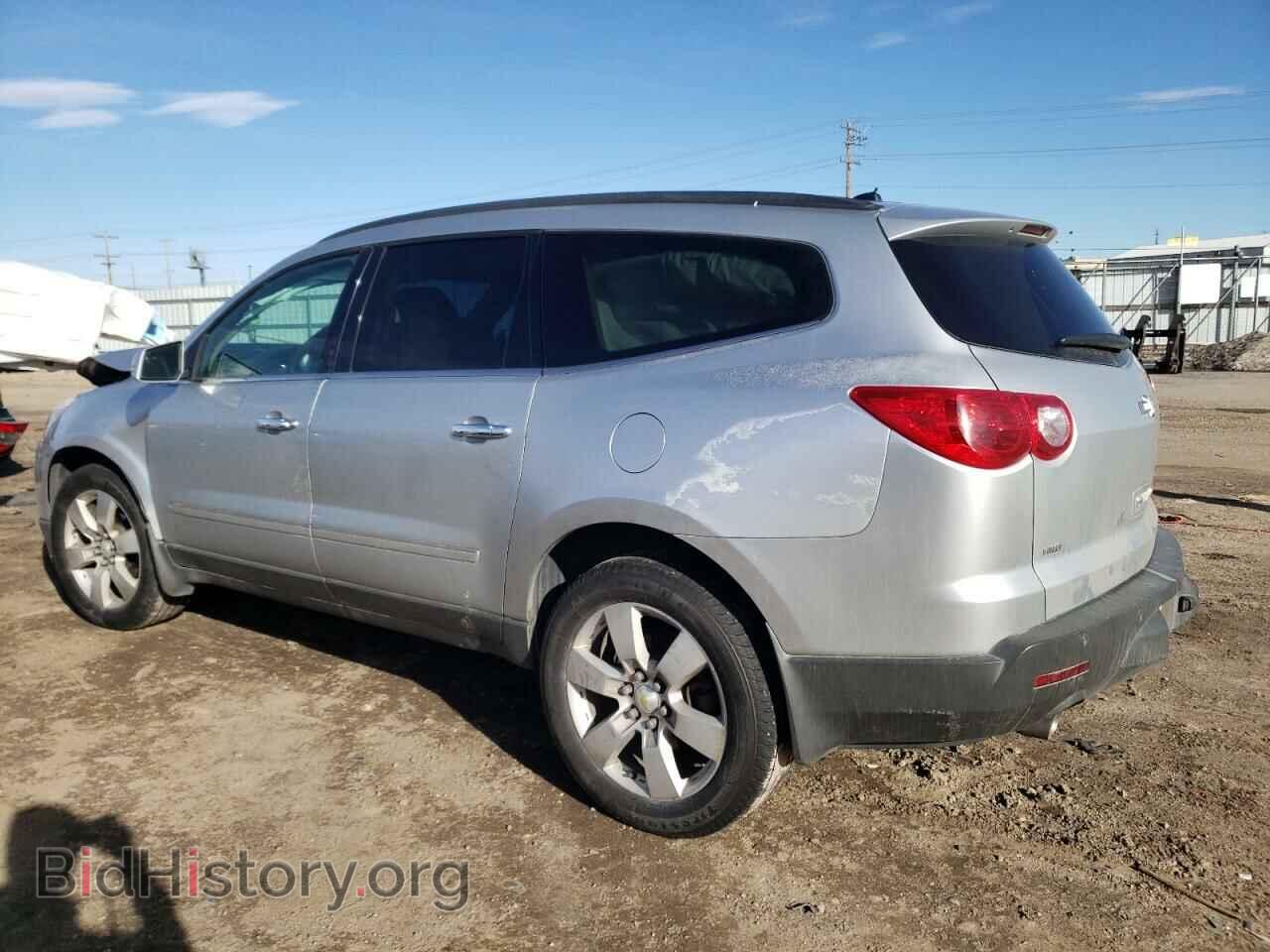 2012 CHEVROLET TRAVERSE - VIN: 1GNKVLED7CJ186567 - Фото 2