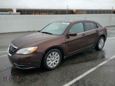 2013 Chrysler 200 LX, коричневый — VIN 1C3CCBAB4DN735822, Copart
