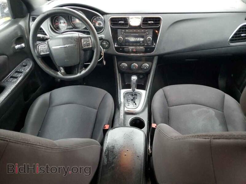 2013 Chrysler 200 (VIN 1C3CCBAB4DN735822) — photo 8 of 12