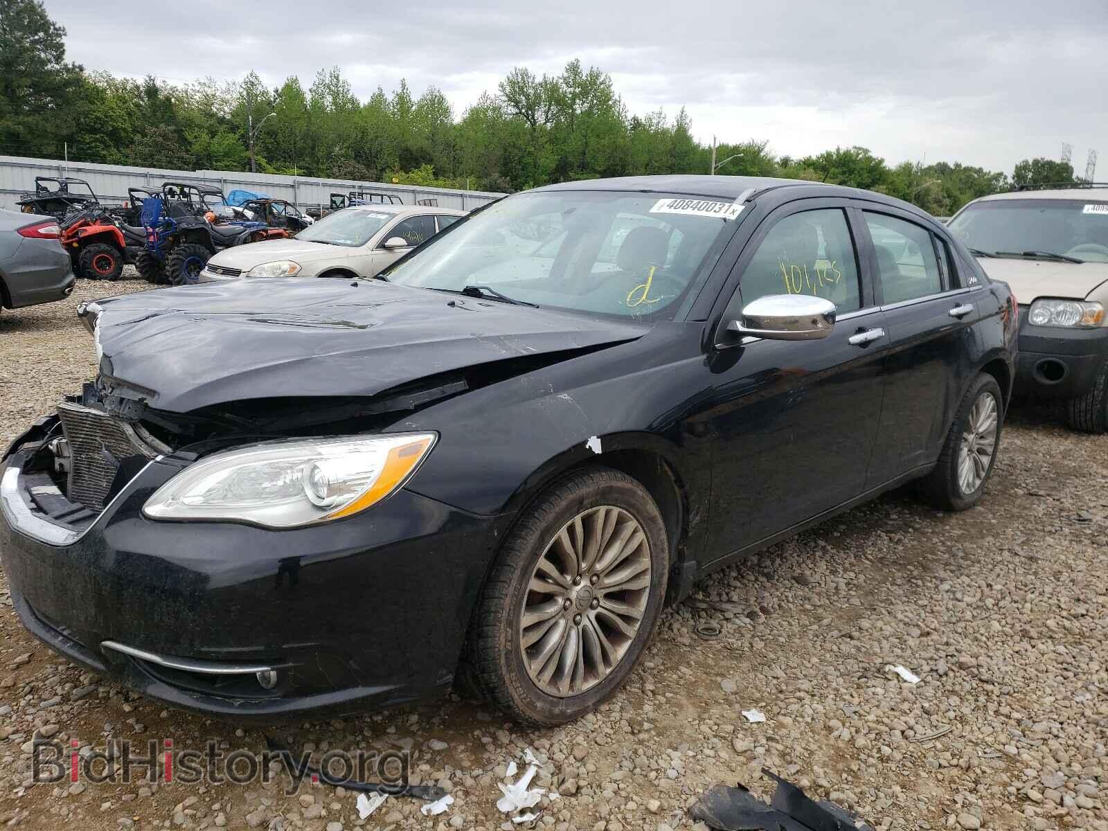 2013 CHRYSLER 200 - VIN: 1C3CCBCG0DN524898 - Фото 2